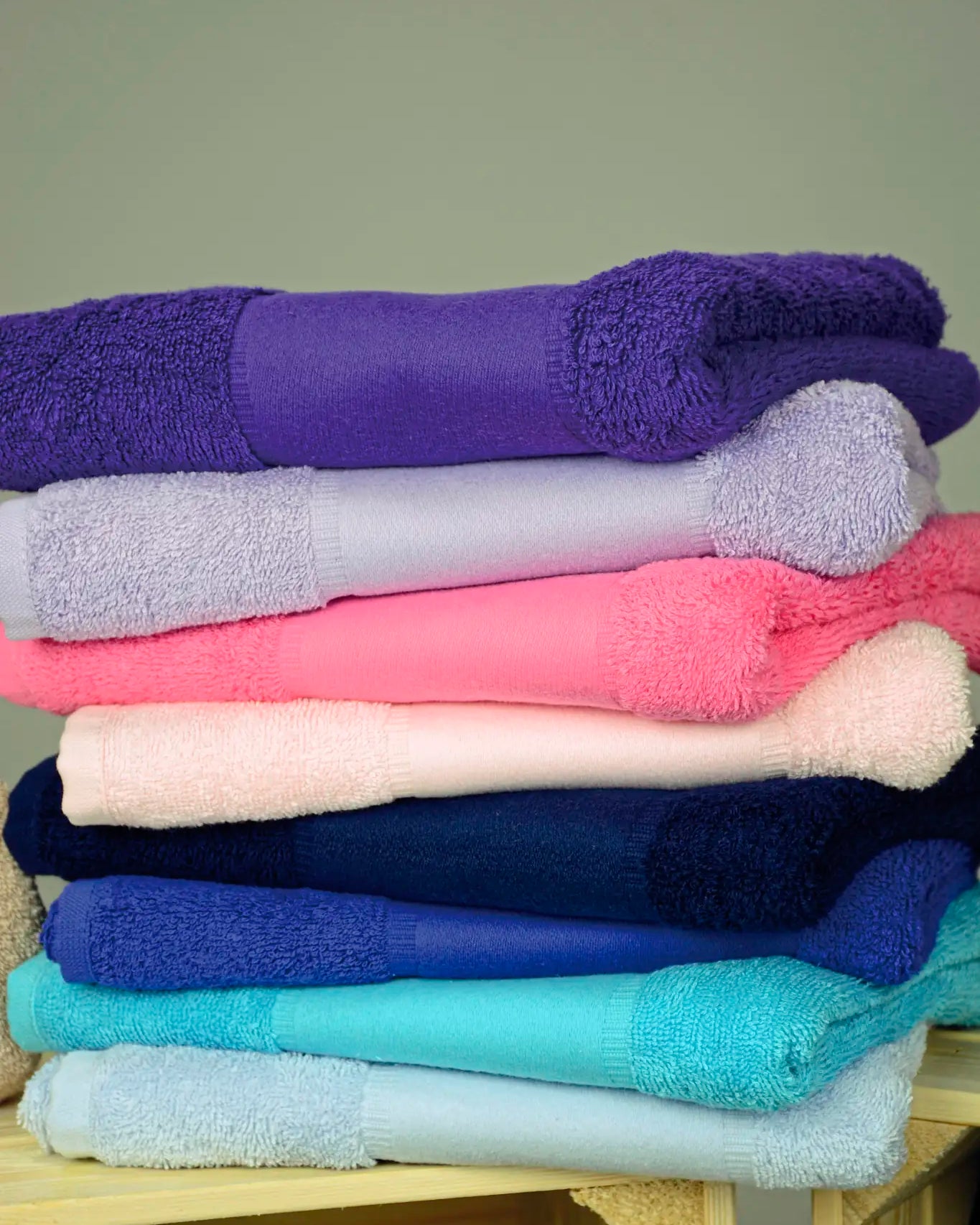 all-groups Guest Towel